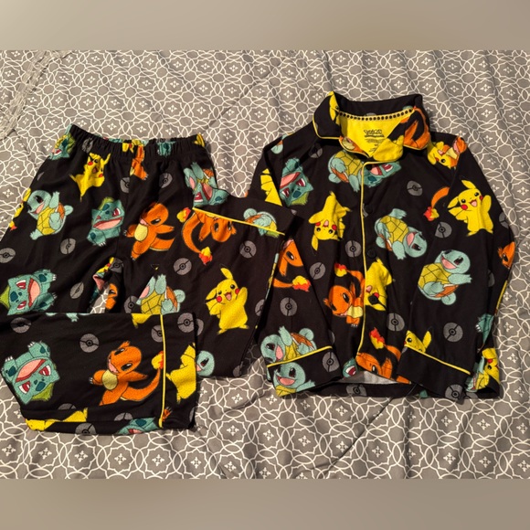Pokemon Other - Pokemon Pajamas Black Starters 2 Pc Flannel PJs size 6/7